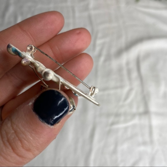 Jingle All The Way Enamel and Silver Metal Snowman Brooch With Bells Marked TC - Picture 9 of 9